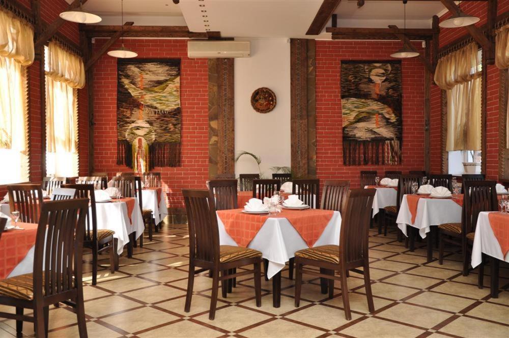 Hotel Zelenyi Klyn Ivano-Frankivsk Buitenkant foto